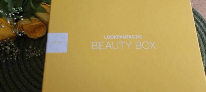 Lookfantastic box: červenec 2022