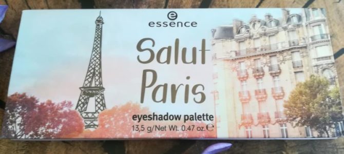 Paletka očních stínů Salut Paris, Essence