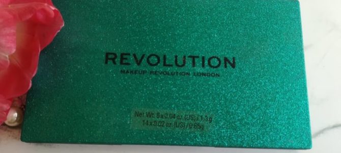 Paletka Emerald od Makeup Revolution London