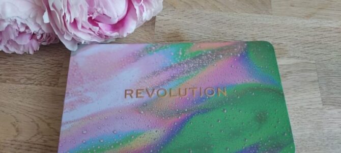 Paletka Astra Nova od Revolution – recenze